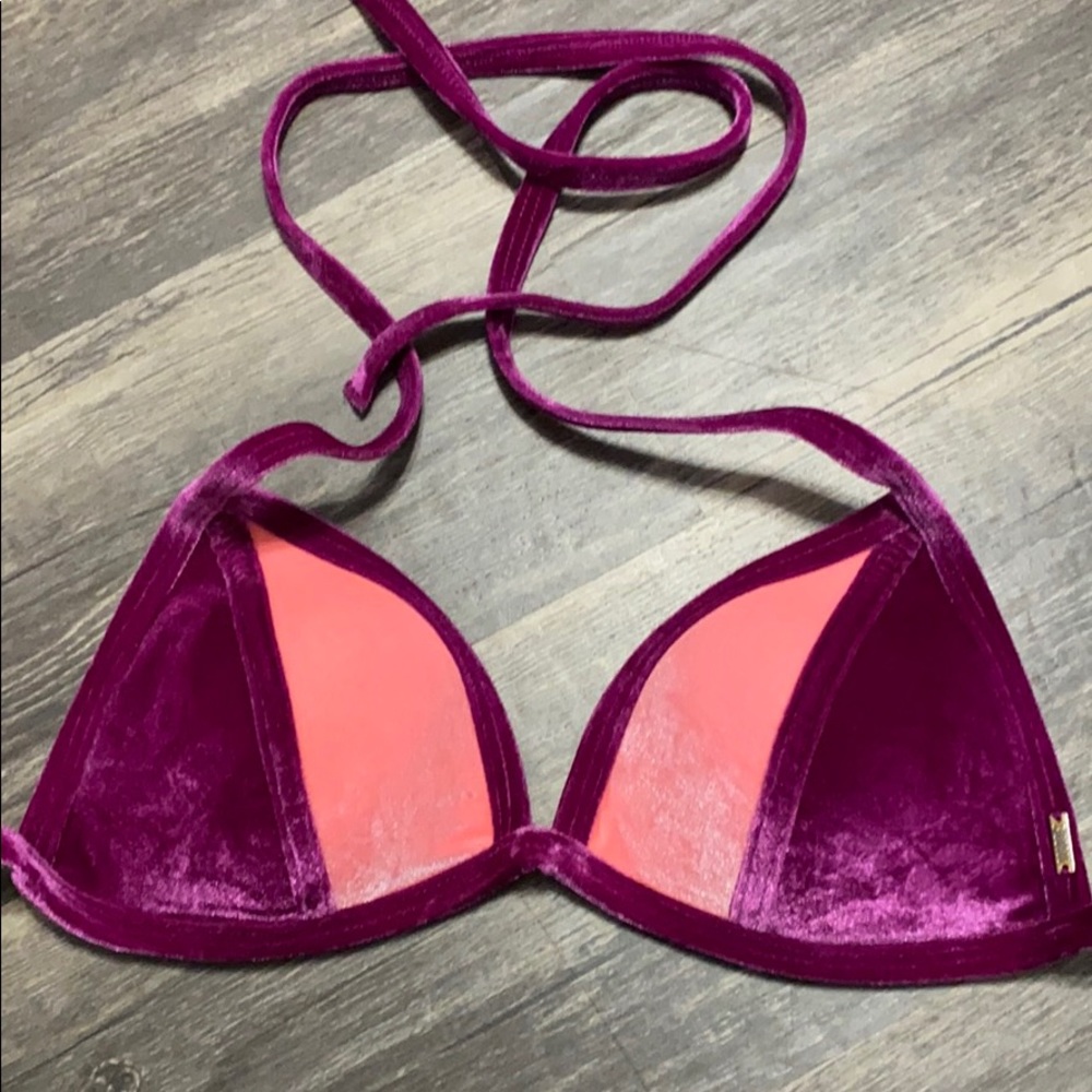 Bikini bathing suit top